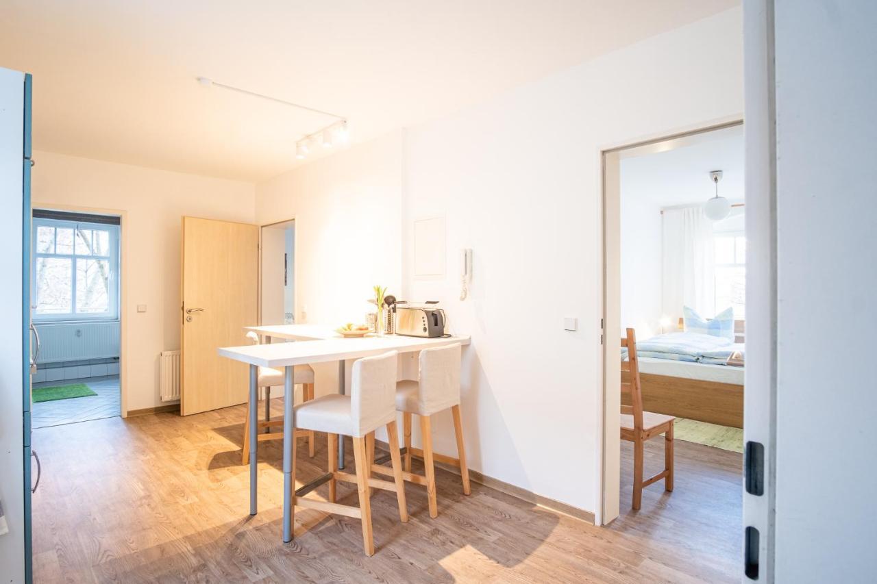 Helle Ferienwohnung Im Hinterhof เดรสเดน ภายนอก รูปภาพ