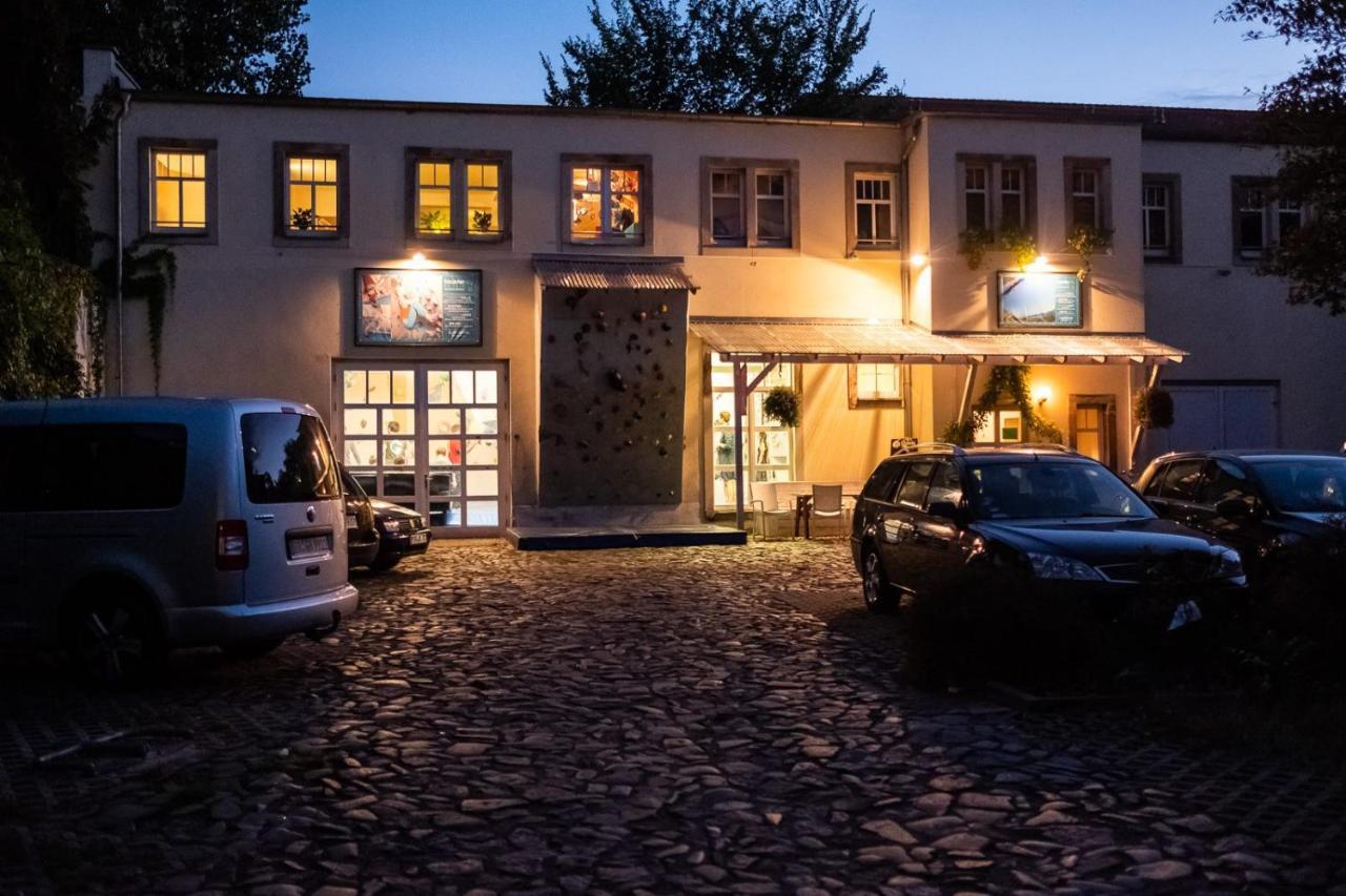 Helle Ferienwohnung Im Hinterhof เดรสเดน ภายนอก รูปภาพ